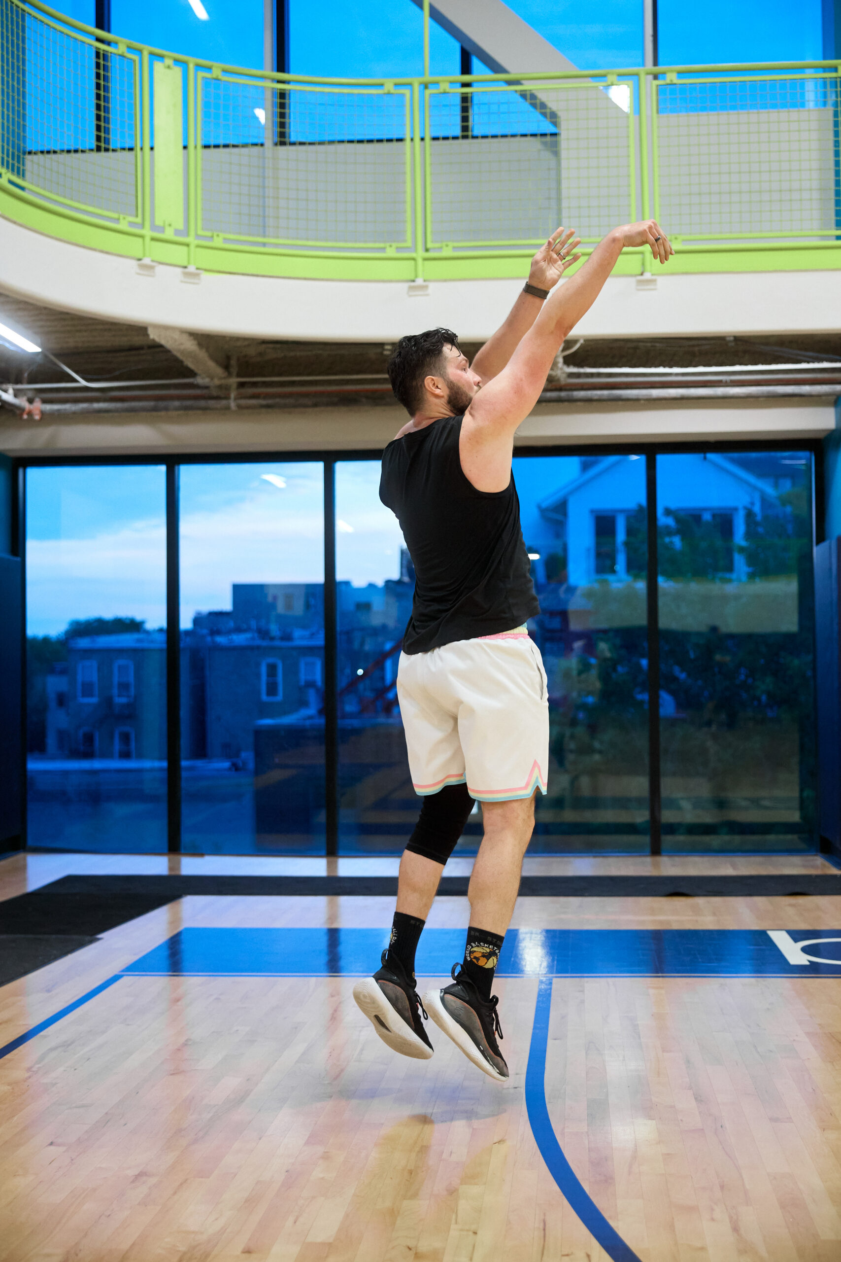 Rising into a jump shot at Swish House, Chicago