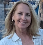 Creating Clarity in Crowded Spaces: Cindy Bryan on Wellness, Motivation, and Elevating the Right Stories